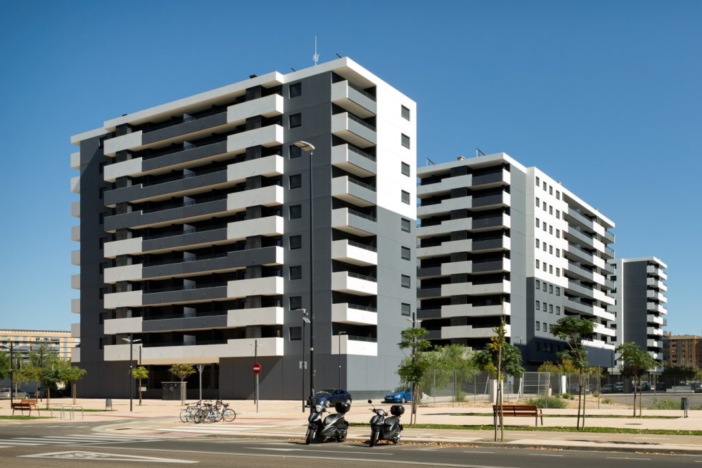 ¿El color de la fachada del edificio está relacionado con la eficiencia energética?