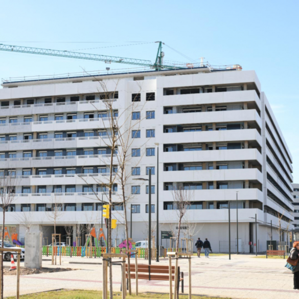 El Edificio Via Nova de Grupo Lobe destaca como el edificio insignia de la Nueva Avenida Cataluña. El Edificio Via Nova de Grupo Lobe destaca como el edificio insignia de la Nueva Avenida Cataluña.