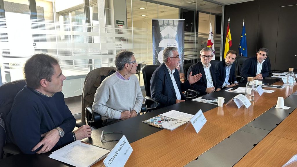 Reflexiones sobre el Encuentro Estratégico "Hábitat de Talento": Un Paso hacia la Industrialización y Sostenibilidad en el Sector de la Construcción