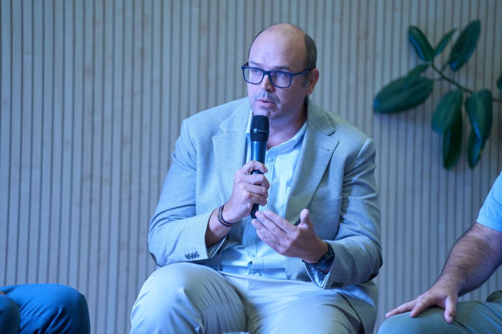 Antón Borraz participa en el encuentro empresarial de la Universidad San Jorge